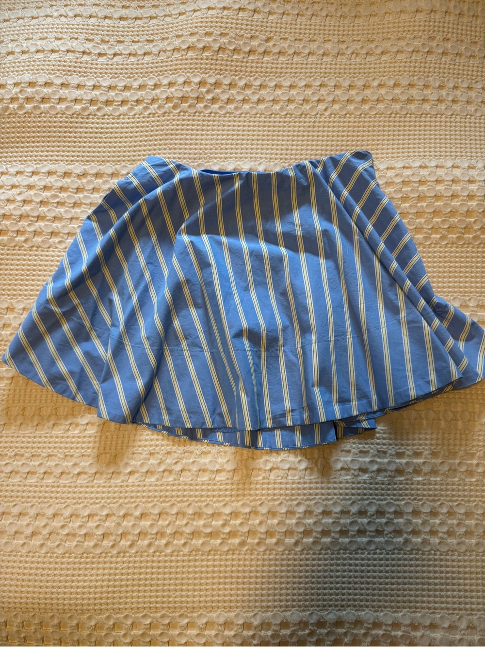 Abercrombie & Fitch Poplin Flounce Skort